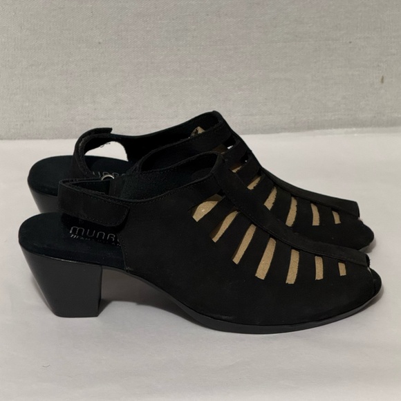 Munro Slingback Strappy Heels - size 9 - Picture 2 of 9